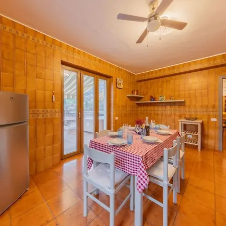 Διαμέρισμα La Terrazza Sui Monti Castiglione dʼIntelvi